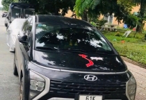 thuê xe Hyundai Stargazer 7 chỗ