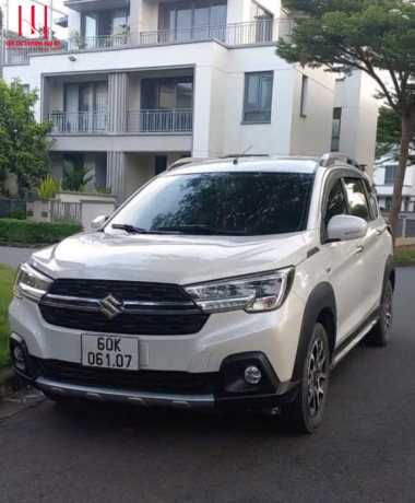 Thuê xe Suzuki XL7 7 chỗ